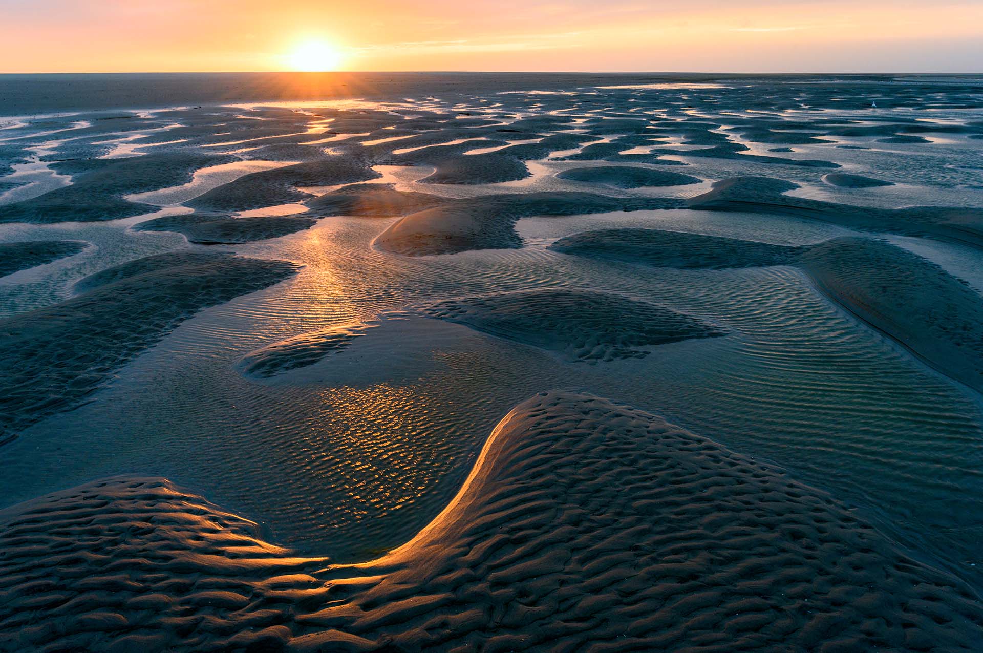 Strand Ballum bij zonsondergang